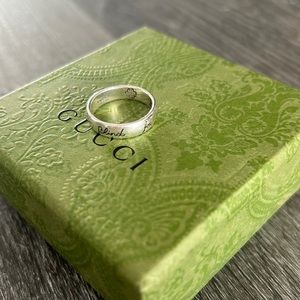Gucci Love Is Blind Ring Size 16